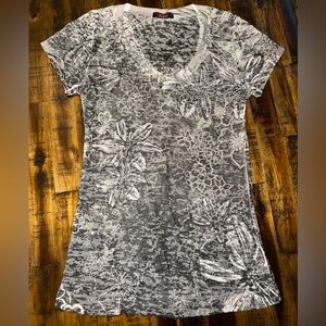 TParty y2k sheer, floral, rhinestone, v-neck, fitted t-shirt black & white sz S